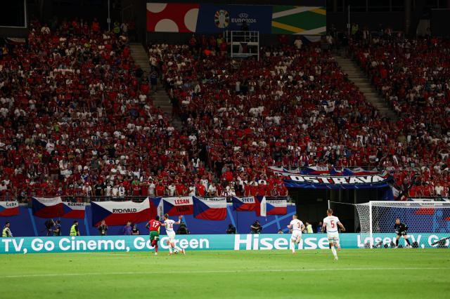 开云体育网址-【欧洲杯】将门虎子!孔塞桑绝杀,葡萄牙2比1捷克